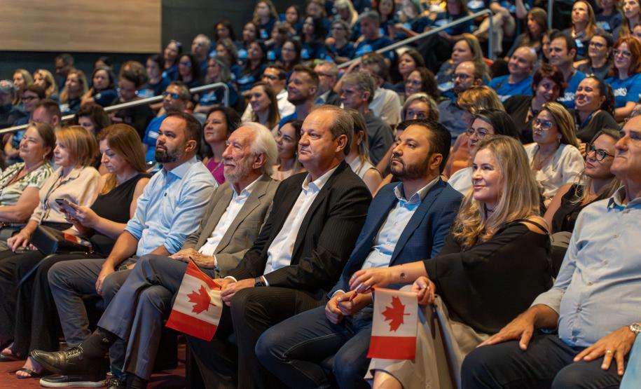 Paraná vai mandar mais 251 professores para intercâmbio internacional no Canadá