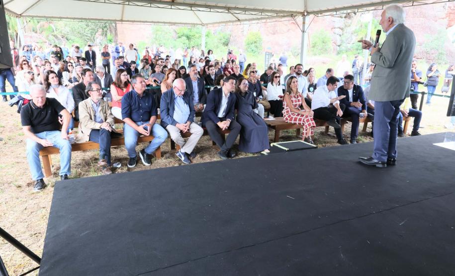 Parque Estadual de Vila Velha vira museu a céu aberto com projeto do MON