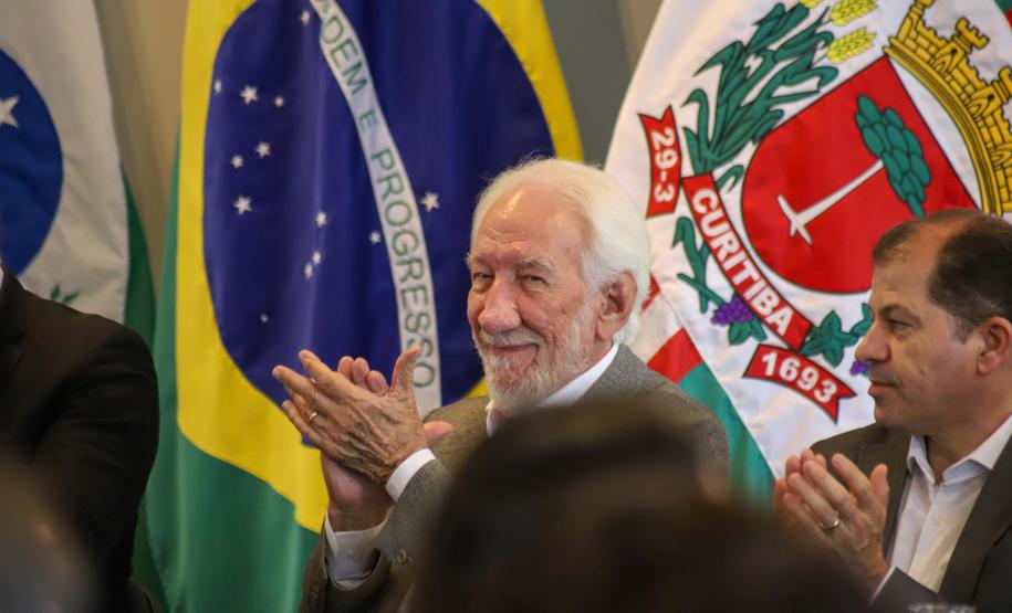 Com apoio do Estado, Natal de Curitiba cresce 35% em 2025 e movimenta R$ 722 milhões