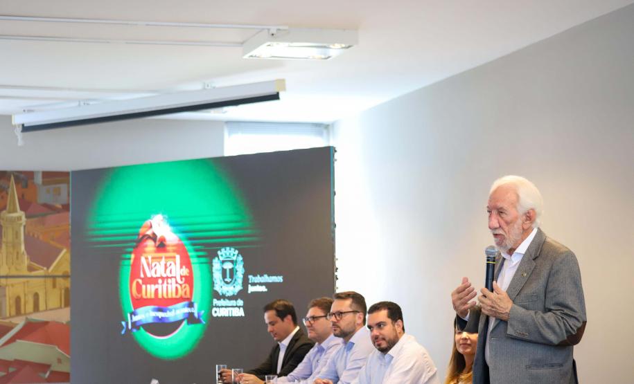 Com apoio do Estado, Natal de Curitiba cresce 35% em 2025 e movimenta R$ 722 milhões
