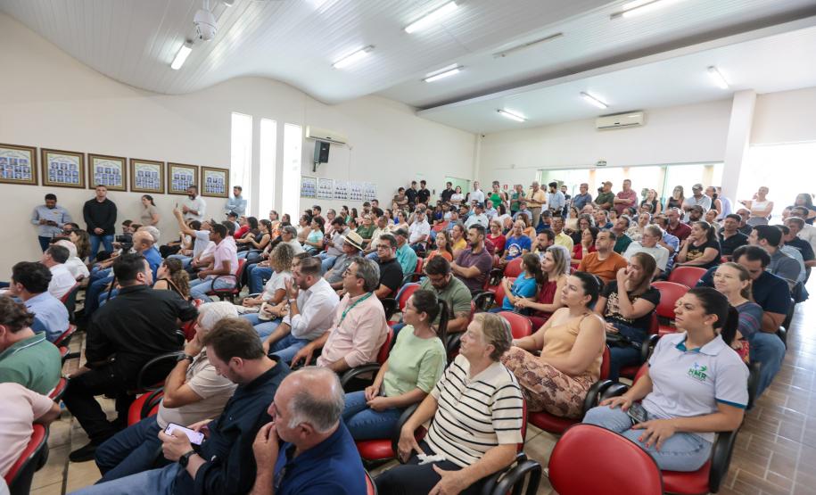 Estado libera R$ 49,9 milhões para pavimentar ruas urbanas e estradas rurais de Roncador