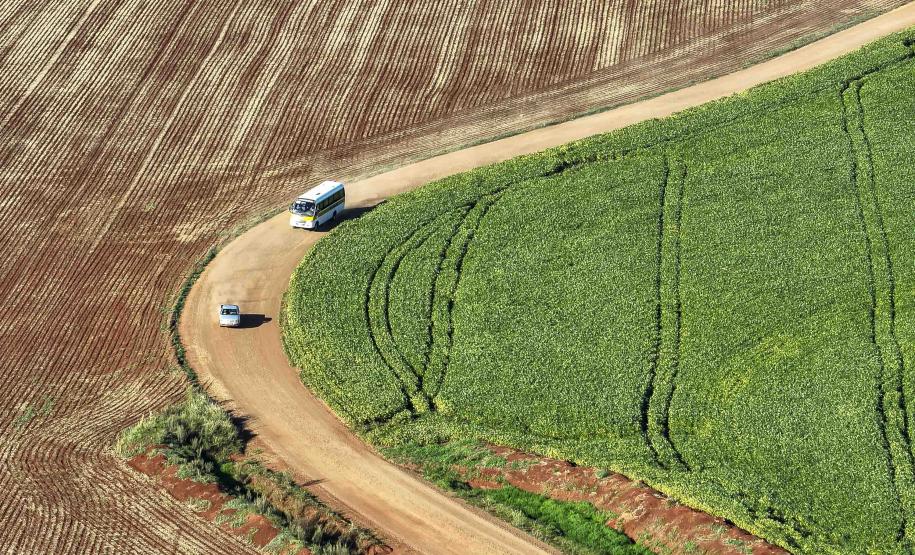 Estado libera R$ 49,9 milhões para pavimentar ruas urbanas e estradas rurais de Roncador