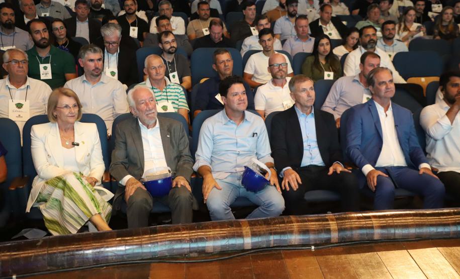 Paraná capacita mais de 800 pessoas para ampliar transparência em obras de pavimentação