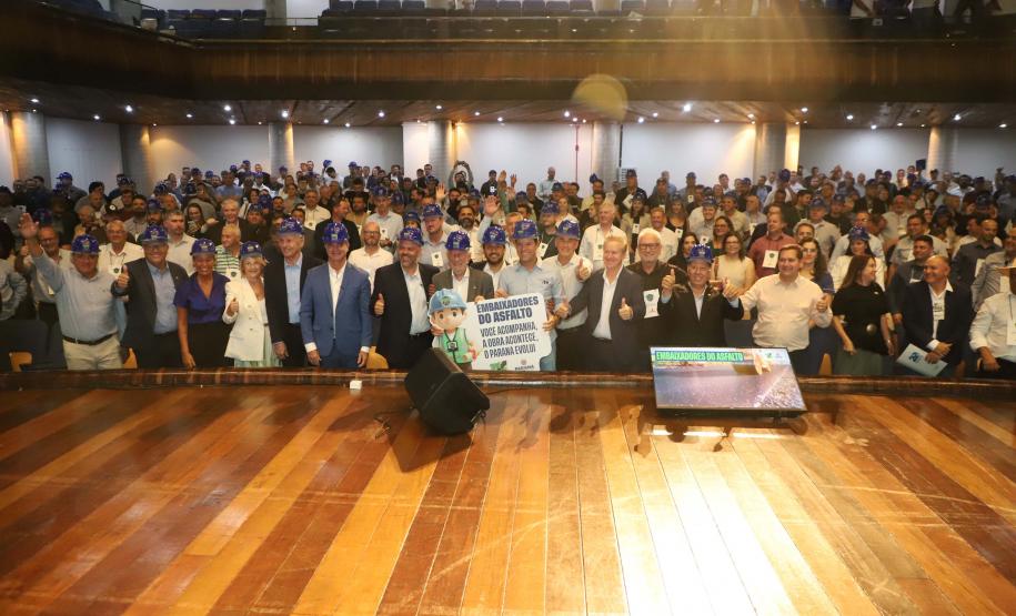Paraná capacita mais de 800 pessoas para ampliar transparência em obras de pavimentação