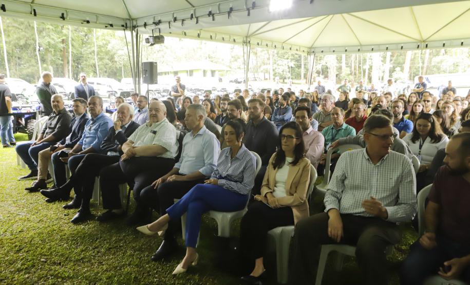 Governo entrega equipamentos e carros para reforçar cuidados com Unidades de Conservação