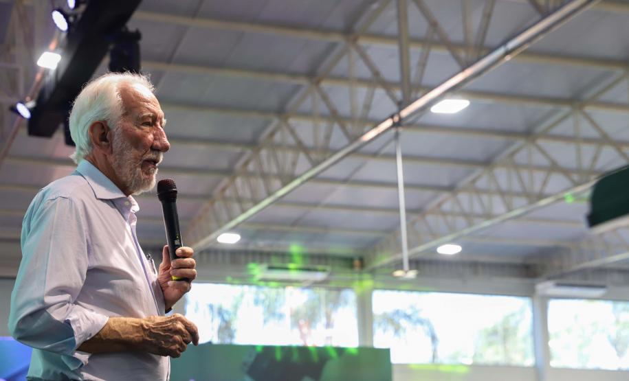 Estado anuncia R$ 16 milhões para novo prédio de pesquisa de alimentos e reformas na Unioeste