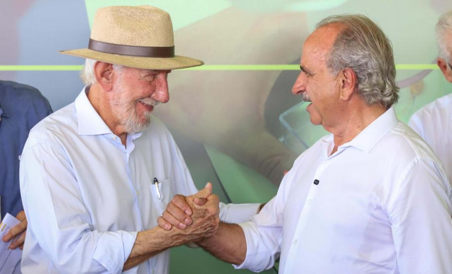 Estado anuncia R$ 16 milhões para novo prédio de pesquisa de alimentos e reformas na Unioeste