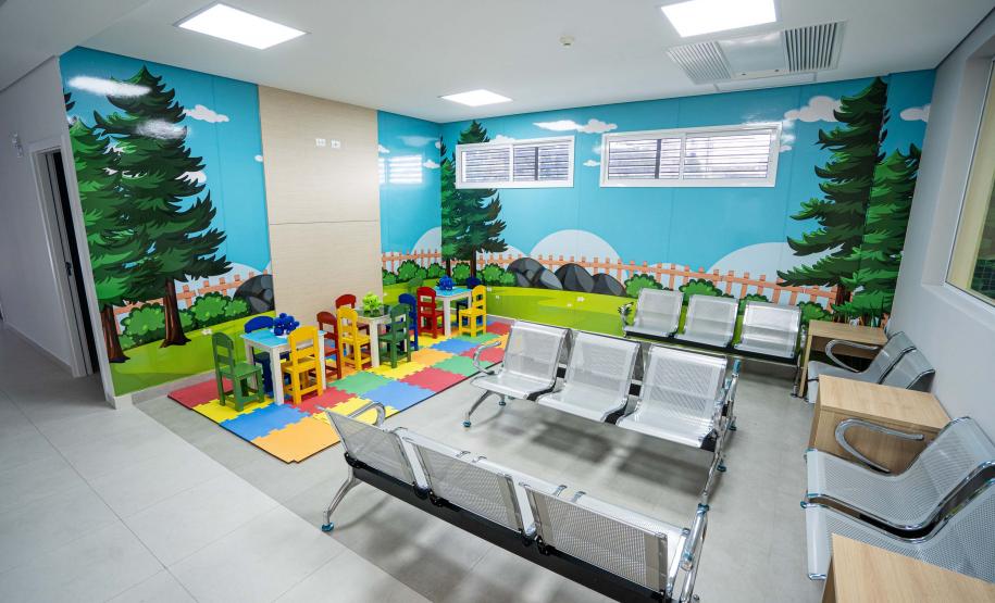 R$ 31,8 milhões: Estado inaugura novo AME em São José dos Pinhais