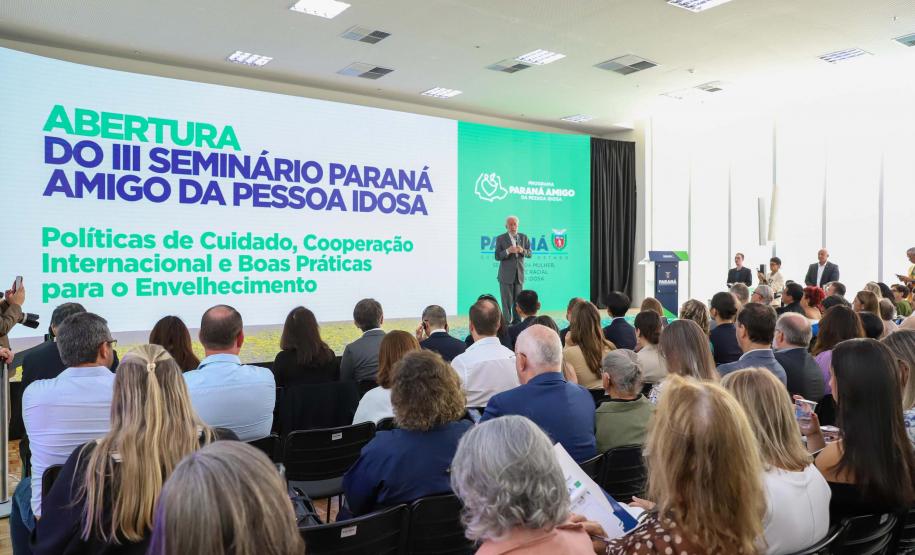 Paraná lança Cadastro do Cuidador e reforça cooperação em políticas para pessoa idosa