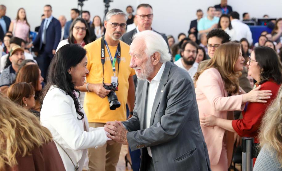 Paraná lança Cadastro do Cuidador e reforça cooperação em políticas para pessoa idosa