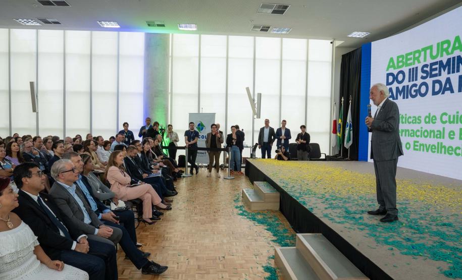 Paraná lança Cadastro do Cuidador e reforça cooperação em políticas para pessoa idosa