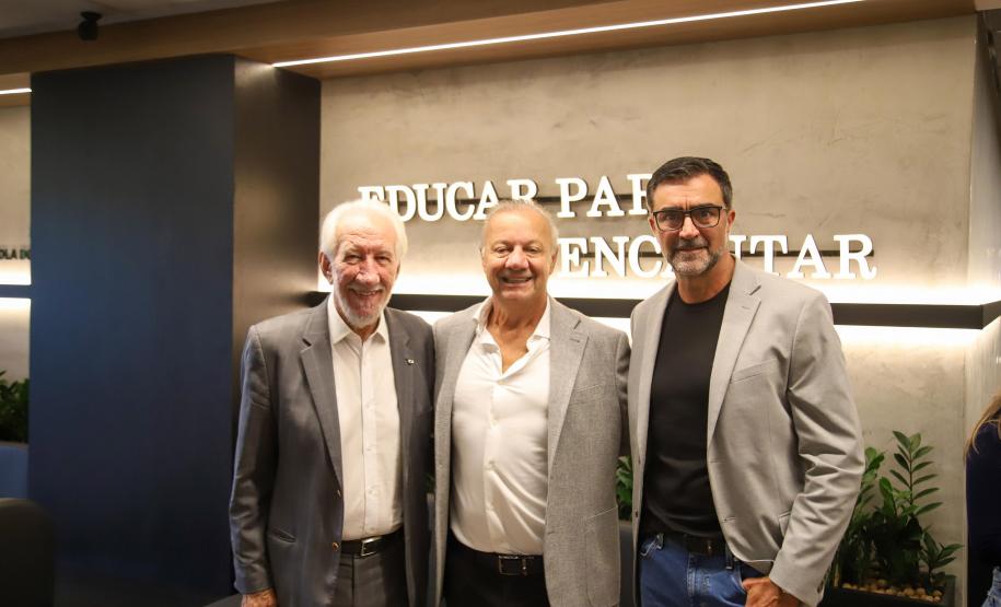 A UniFestval foi organizada em escolas temáticas, alinhadas aos pilares estratégicos do negócio, entre elas Escola do Encantamento, Escola do Varejo do Futuro, Escola do Crescimento, Escola da Qualidade e ESG, Escola do Cuidado, Escola do Acolhimento e Escola + Festval.