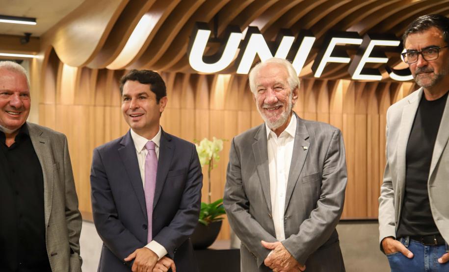 A UniFestval foi organizada em escolas temáticas, alinhadas aos pilares estratégicos do negócio, entre elas Escola do Encantamento, Escola do Varejo do Futuro, Escola do Crescimento, Escola da Qualidade e ESG, Escola do Cuidado, Escola do Acolhimento e Escola + Festval.