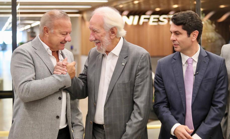 A UniFestval foi organizada em escolas temáticas, alinhadas aos pilares estratégicos do negócio, entre elas Escola do Encantamento, Escola do Varejo do Futuro, Escola do Crescimento, Escola da Qualidade e ESG, Escola do Cuidado, Escola do Acolhimento e Escola + Festval.
