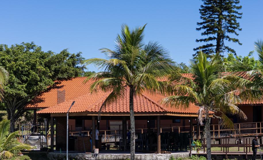 Ilha das Cobras é revitalizada e passa a abrigar a Escola do Mar no Litoral