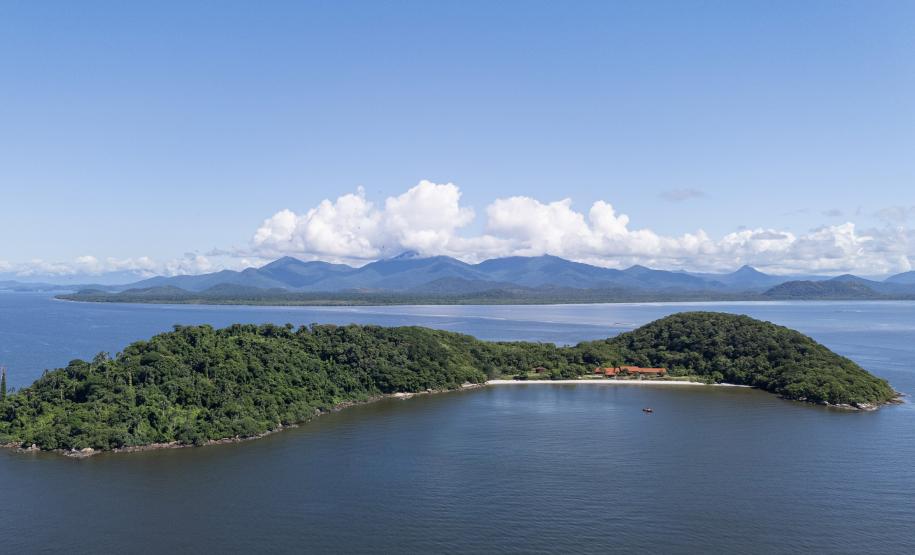 Ilha das Cobras é revitalizada e passa a abrigar a Escola do Mar no Litoral