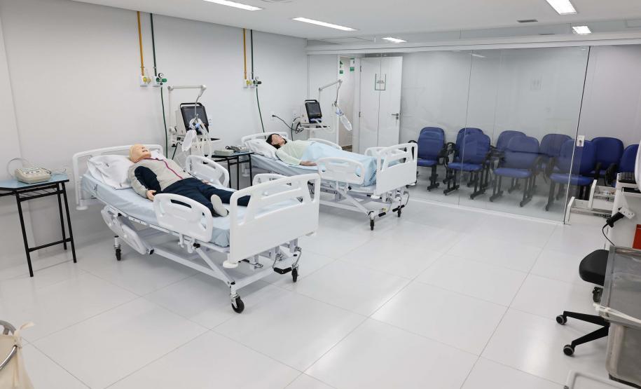 Paraná inaugura primeiro Ambulatório de Especialidades universitário do Brasil