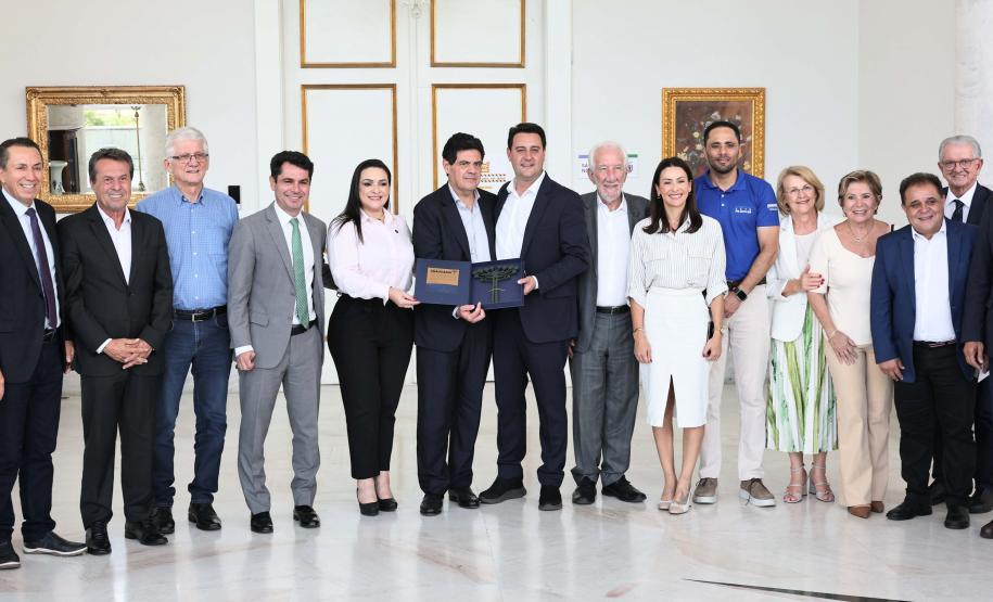 Estado e MBRF reafirmam R$ 375 milhões em investimentos para cadeia de alimentos