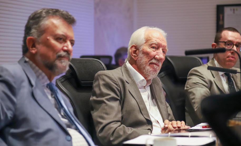 Piana debate com embaixador do México ampliação de parcerias bilaterais