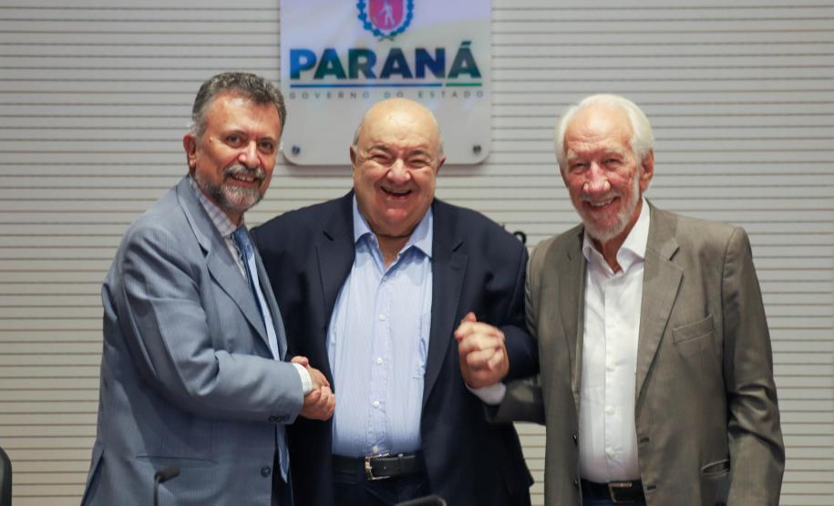 Piana debate com embaixador do México ampliação de parcerias bilaterais