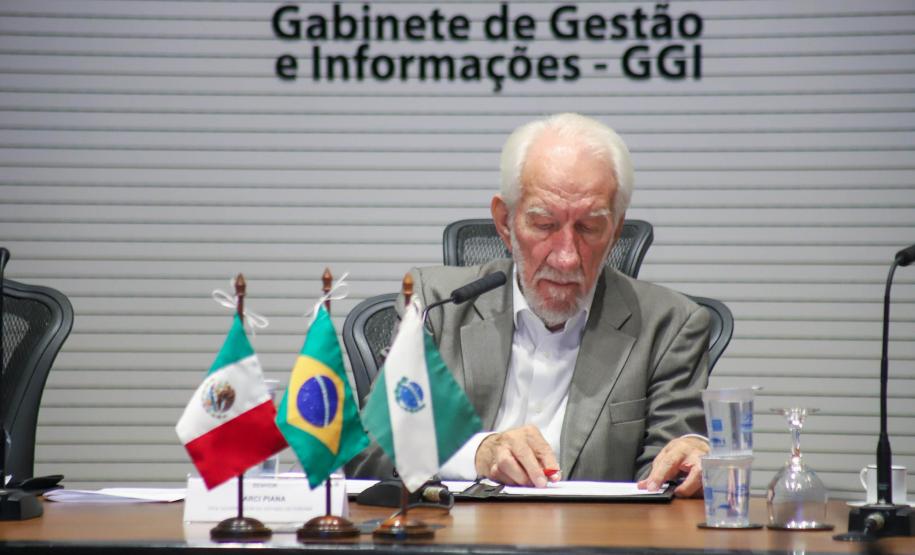 Piana debate com embaixador do México ampliação de parcerias bilaterais