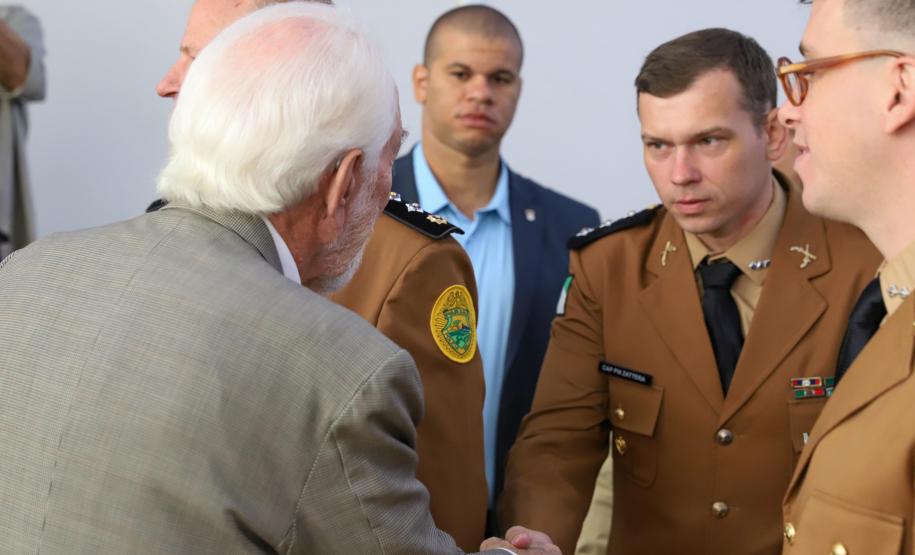 Casa Militar do Paraná celebra 98 anos com entrega de medalhas a civis e militares