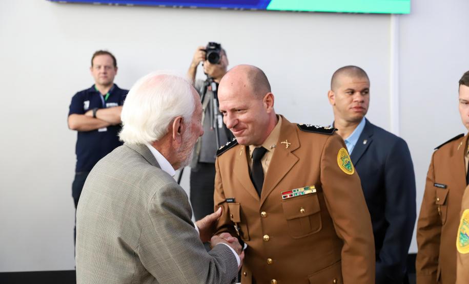 Casa Militar do Paraná celebra 98 anos com entrega de medalhas a civis e militares