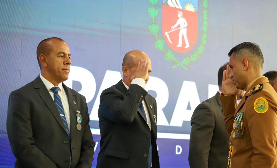Casa Militar do Paraná celebra 98 anos com entrega de medalhas a civis e militares