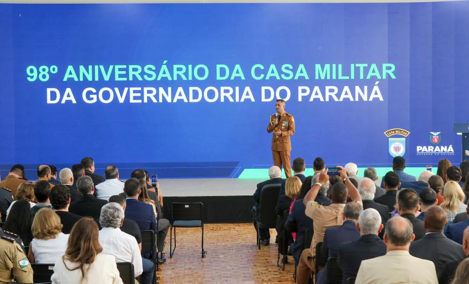 Casa Militar do Paraná celebra 98 anos com entrega de medalhas a civis e militares