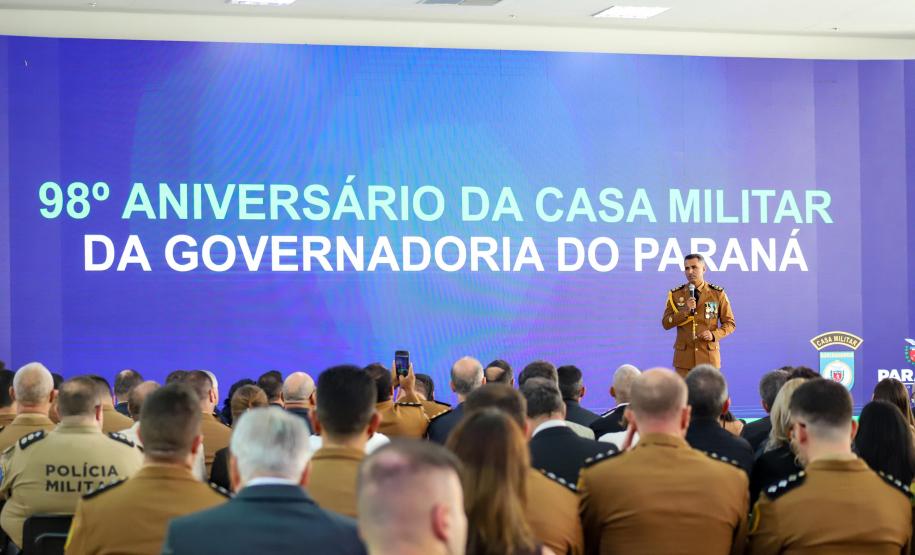 Casa Militar do Paraná celebra 98 anos com entrega de medalhas a civis e militares