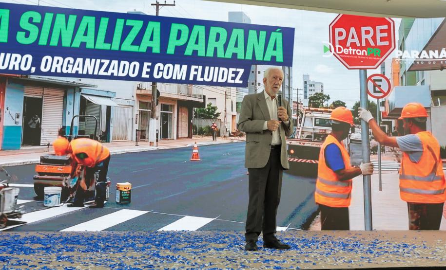 Estado autoriza R$ 183 milhões para reforçar sinalização urbana nos 399 municípios