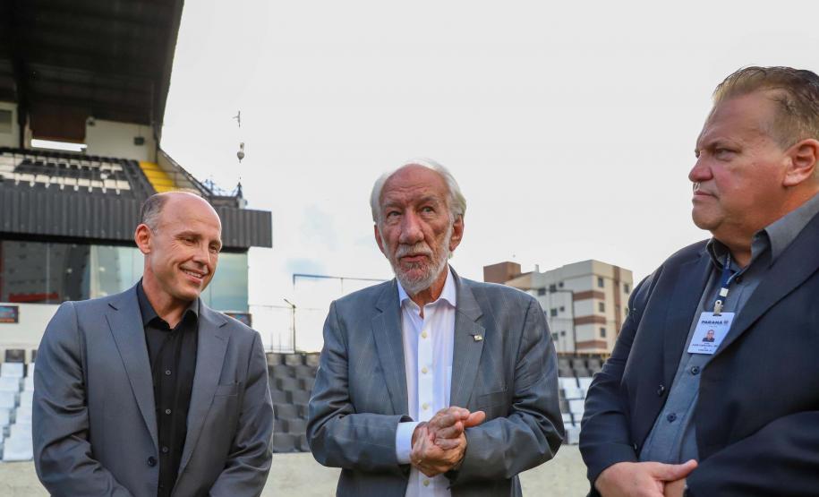 Piana visita o Estádio Germano Krüger, casa do bicampeão paranaense Operário