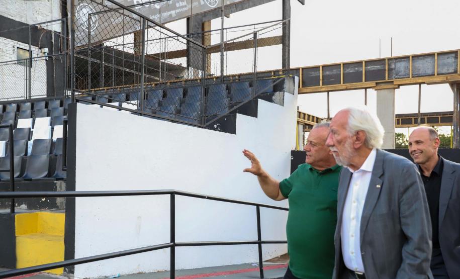 Piana visita o Estádio Germano Krüger, casa do bicampeão paranaense Operário