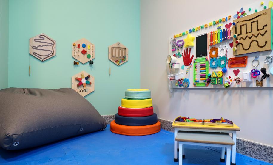 Piana inaugura unidade do Poupatempo em Paranaguá, a 1ª com sala sensorial