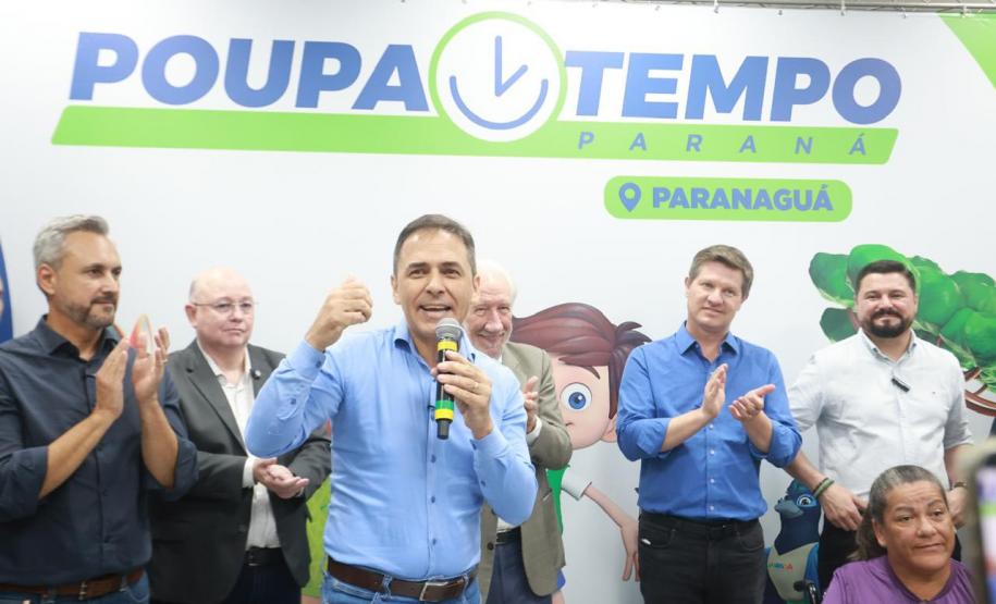 Piana inaugura unidade do Poupatempo em Paranaguá, a 1ª com sala sensorial