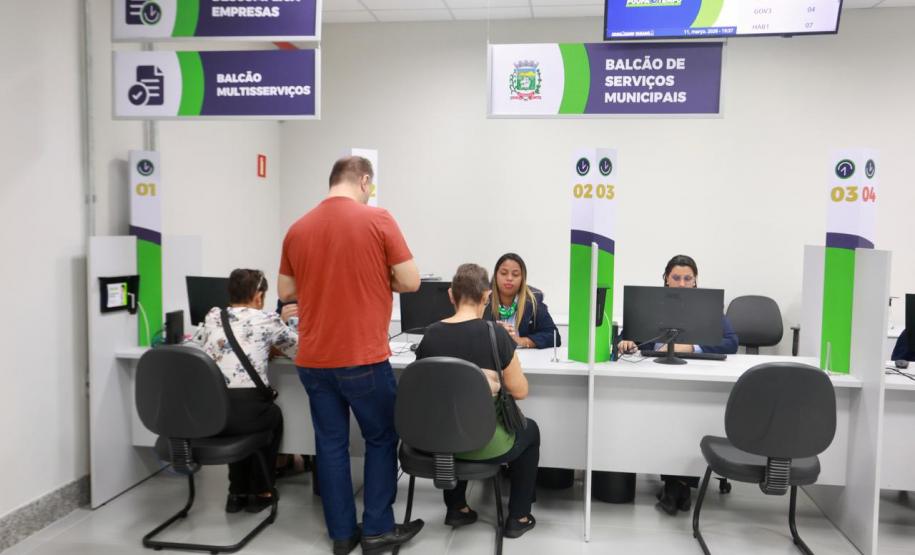Piana inaugura unidade do Poupatempo em Paranaguá, a 1ª com sala sensorial