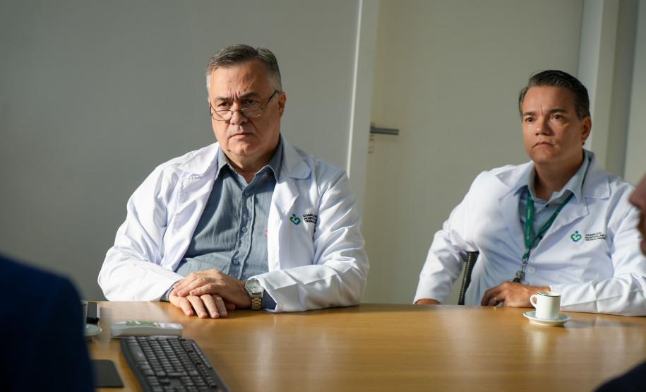 Paraná já tem 8 aplicações de polilaminina; Ratinho Junior recebe médicos e reforça apoio à pesquisa