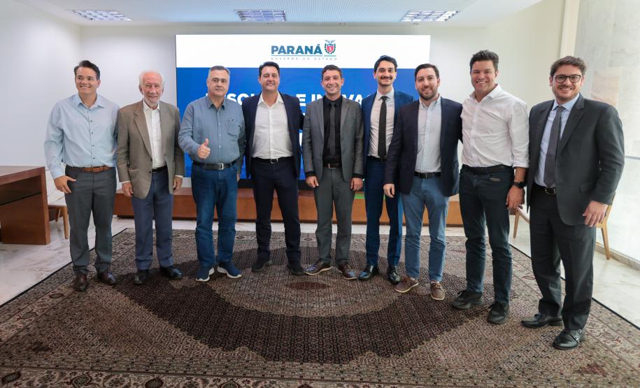 Paraná já tem 8 aplicações de polilaminina; Ratinho Junior recebe médicos e reforça apoio à pesquisa