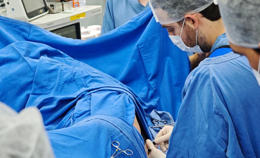 Paraná já tem 8 aplicações de polilaminina; Ratinho Junior recebe médicos e reforça apoio à pesquisa