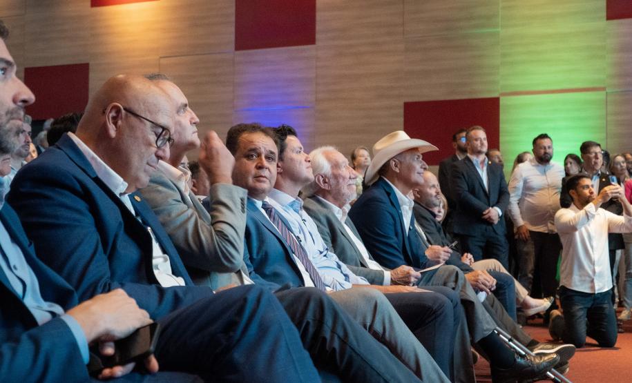 Estado investe R$ 255 milhões para construção de barracões e espaços de coworking em 250 cidade