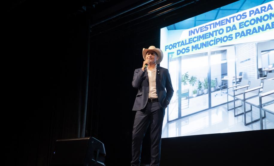 Estado investe R$ 255 milhões para construção de barracões e espaços de coworking em 250 cidade