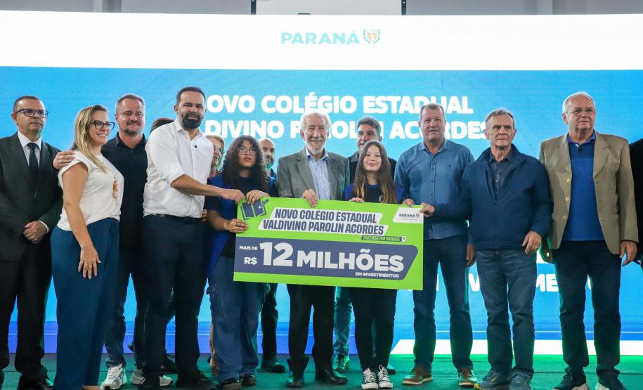 Estado investe R$ 12,8 milhões e inaugura nova escola em Fazenda Rio Grande