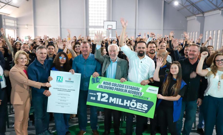 Estado investe R$ 12,8 milhões e inaugura nova escola em Fazenda Rio Grande