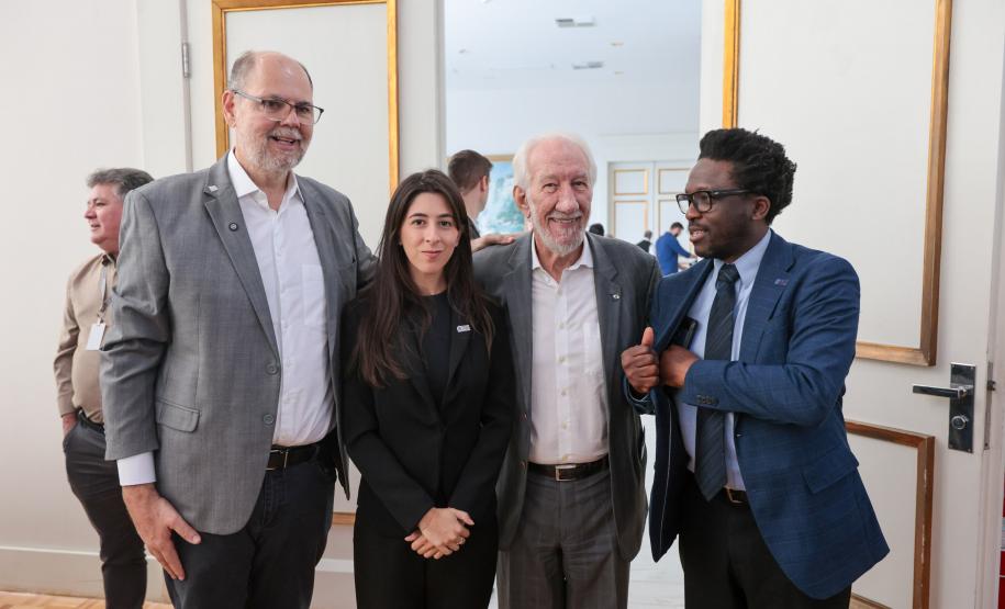 Paraná lança pacote de soluções de Inteligência Artificial inédito no Brasil