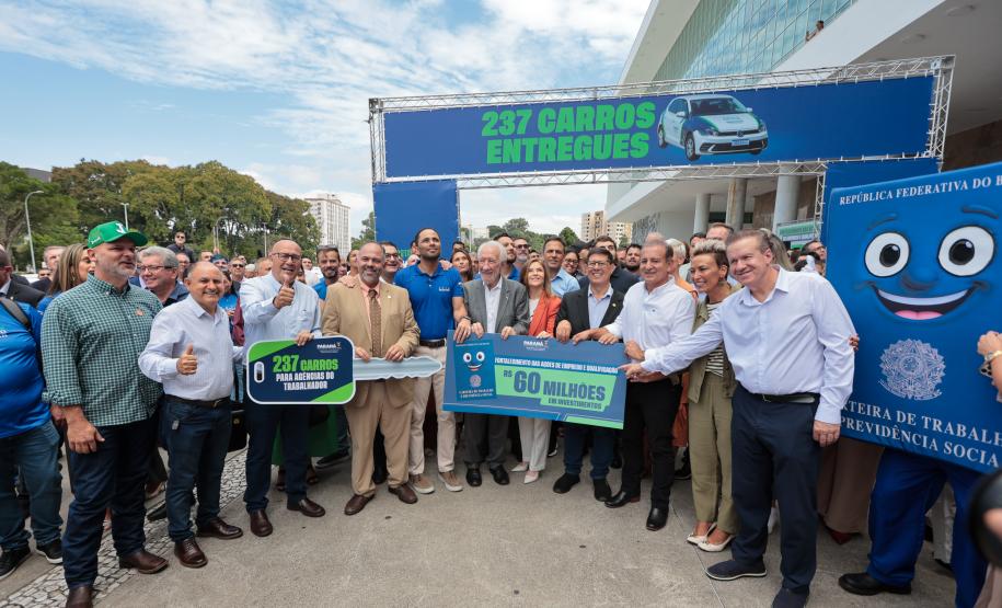 Estado renova frota das Agências do Trabalhador com 237 veículos novos