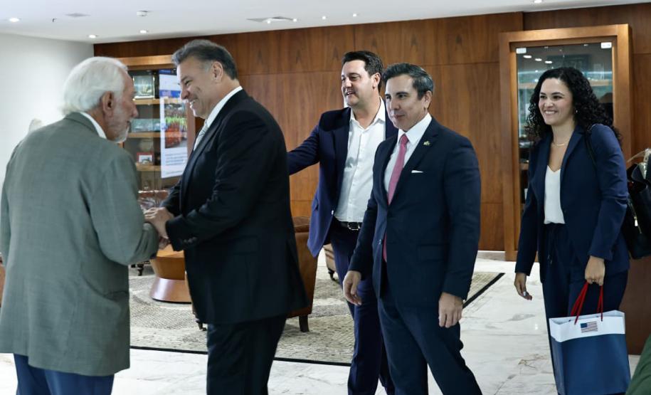 Ratinho Junior recebe Encarregado de Negócios no Brasil dos Estados Unidos