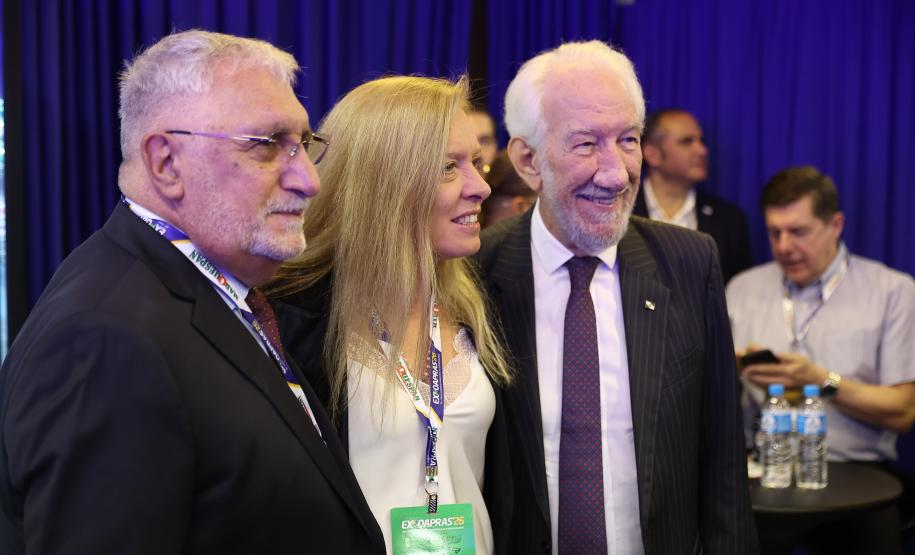 Piana destaca força da ExpoApras para expansão dos supermercados paranaenses