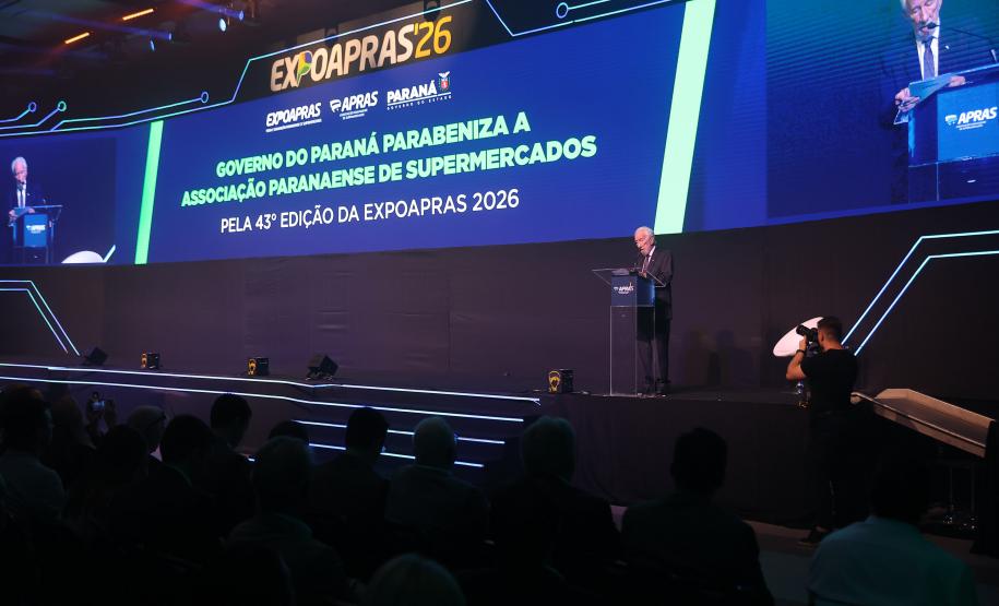 Piana destaca força da ExpoApras para expansão dos supermercados paranaenses