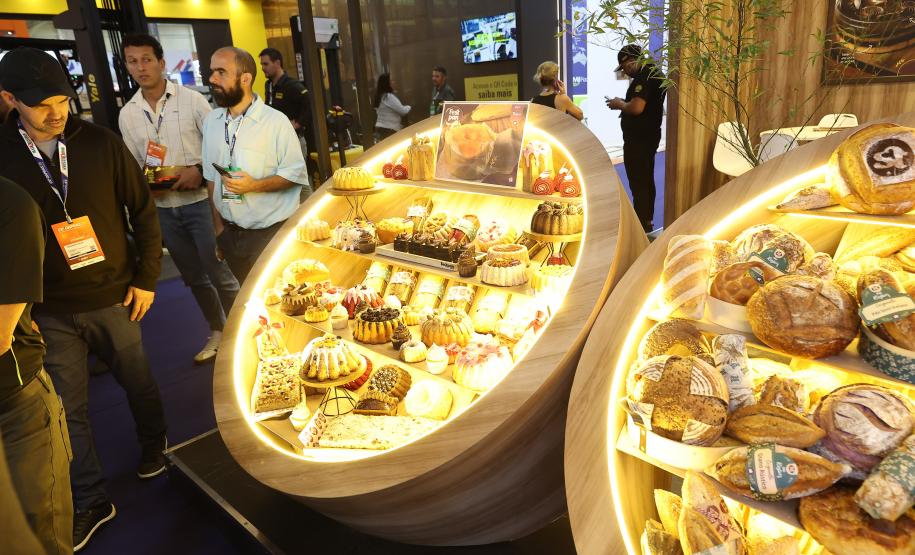 Piana destaca força da ExpoApras para expansão dos supermercados paranaenses