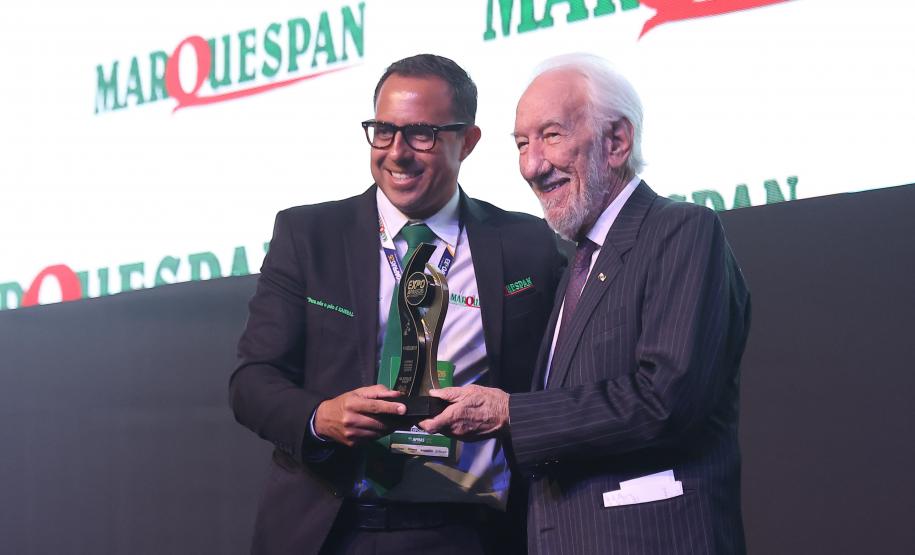 Piana destaca força da ExpoApras para expansão dos supermercados paranaenses